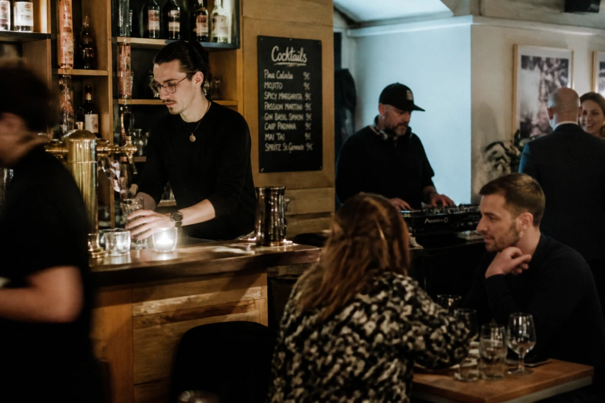 Restaurant bar Pontoise